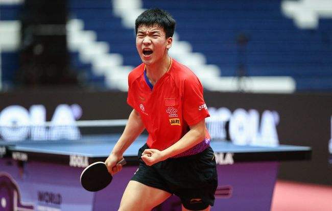 光芒四射 光芒四射